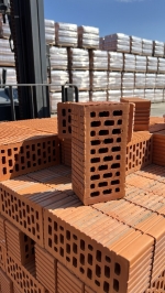 Кирпич М-150 утолщенный рифленый рядовой красный - фото 1